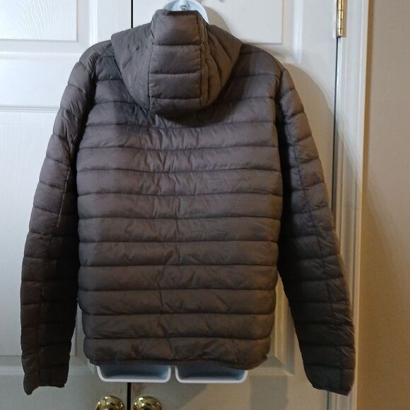 Dunnes Stores gray super light puffer jacket fits in carrying bag  Sz L NWOT - Picture 3 of 6
